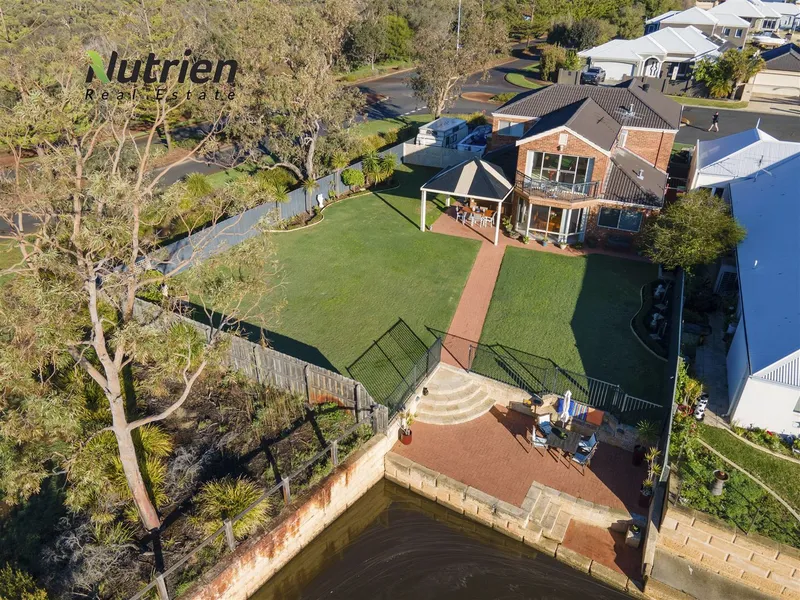 Large Home, Huge Block in Pelican Point.