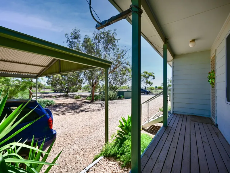 Affordable 3-bed/2-bath Stirling North family home/working investment in an ideal location