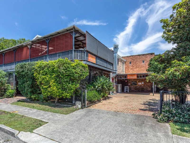 HOLDING DEPOSIT Dual-income café + home on Central Coast