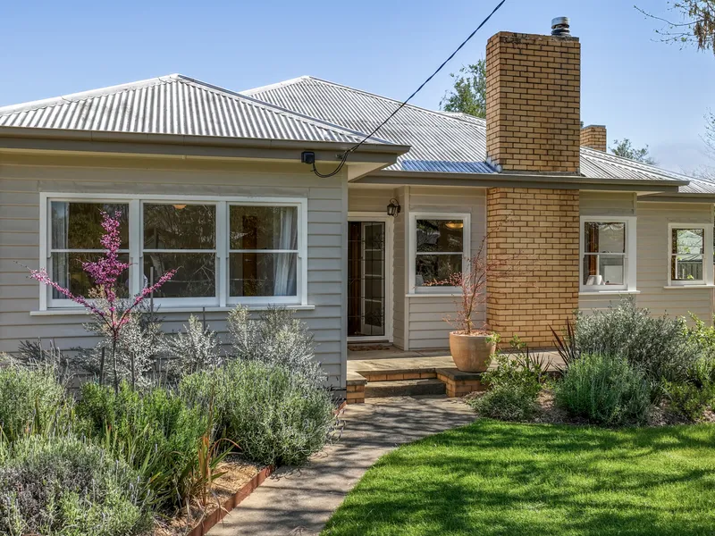 Impeccably Transformed Sanctuary - Centre of Town