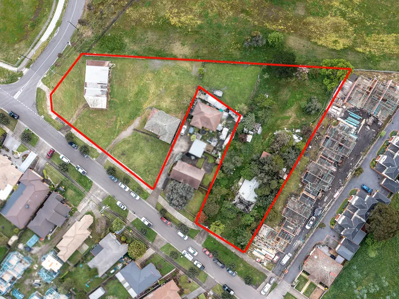 SUBSTANTIAL LAND HOLDING ABUTTING “Middle Gorge” TRAIN STATION