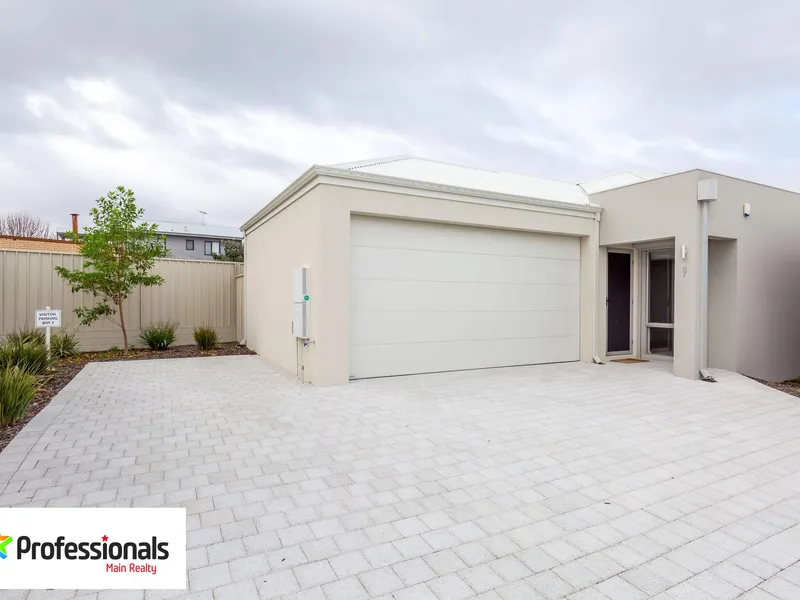 Stunning throughout and with so many features!  Almost new!