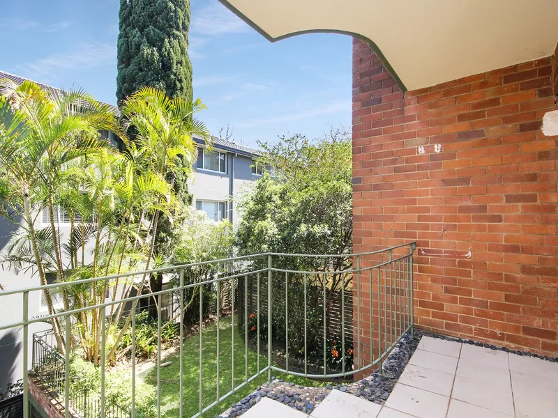 QUIET, SUNTRAPPED APARTMENT, BALCONY, SECURE PARKING