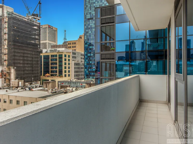 Executive corner apartment Living in the Heart of Melbourne!
