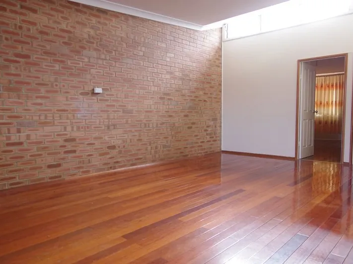 Superb Convenient Location in Padstow with 3 Bedroom Unit For Rent