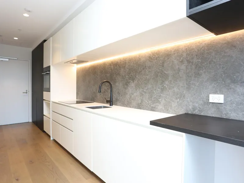 Spacious and modern one bedroom apartment