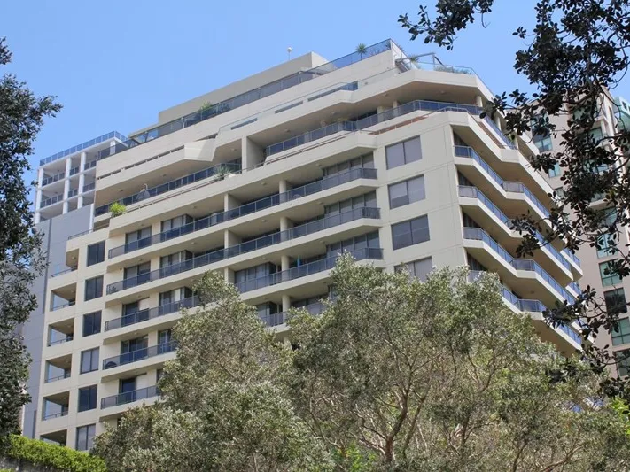 Open SAT 12/11, 11:15 to 11:30 AM - Spacious and Modern 2 bed, 2 bath + Study