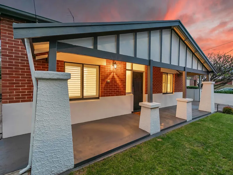 Beautifully renovated bungalow - The ultimate family entertainer!