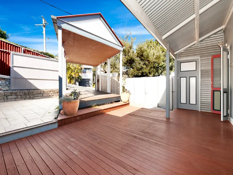 Gorgeous Inner City Queenslander with Aircon