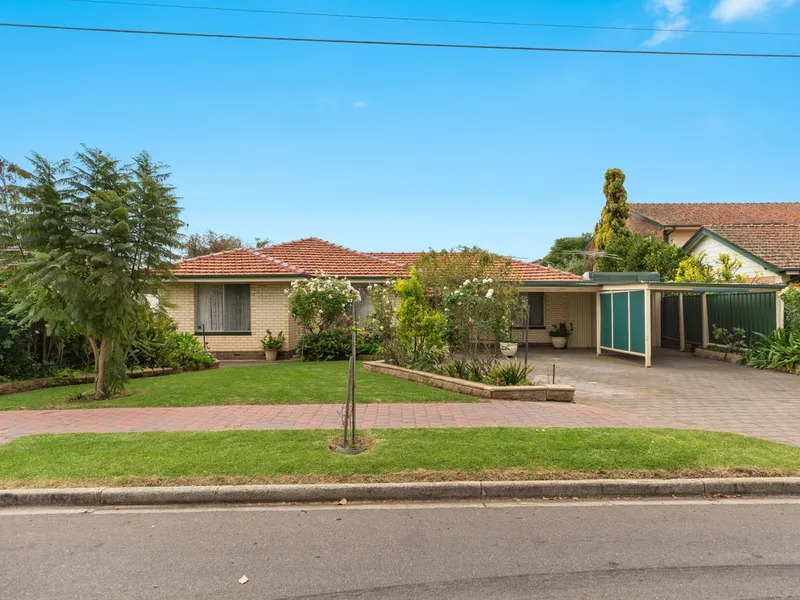 3 BEDROOM FAMILY HOME - GREAT LOCATION