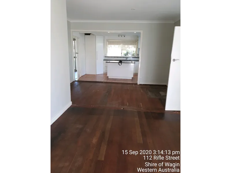 Neat 4 x 1 Family Home