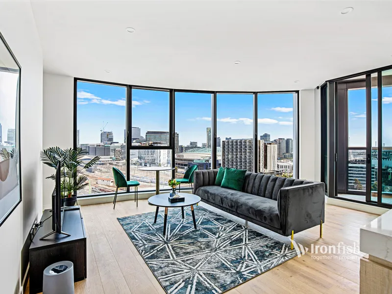 Safest Building in CBD with 24 hours concierge!