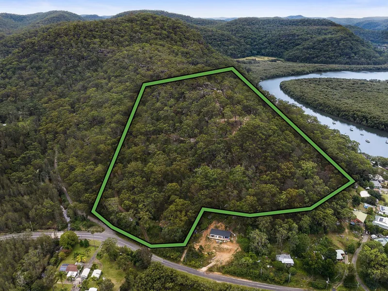 Stunning parcel of land with exceptional opportunity