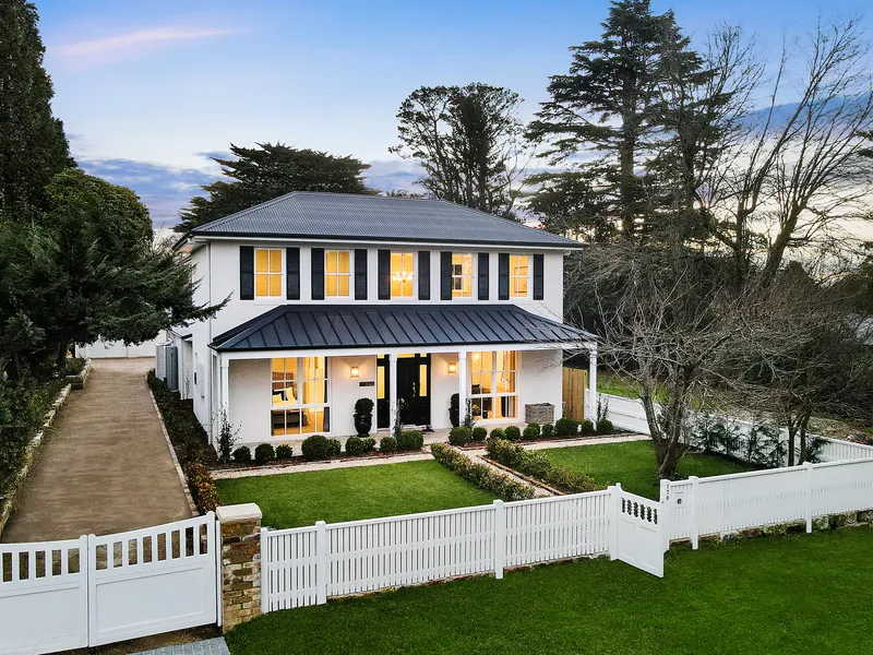 'Eltham' Luxurious residence in blue chip locale