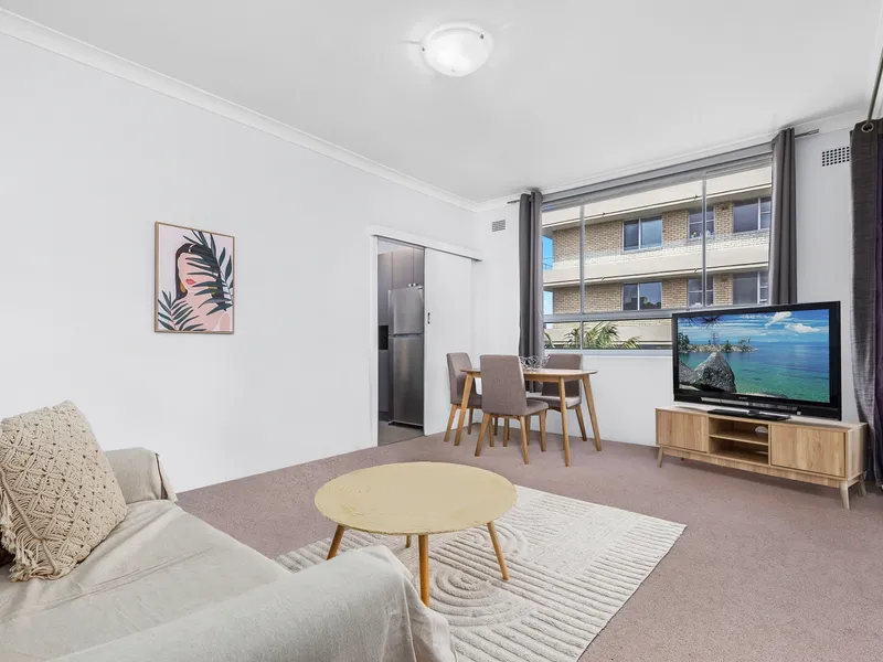 One Bedroom Apartment in a Convenient Location
