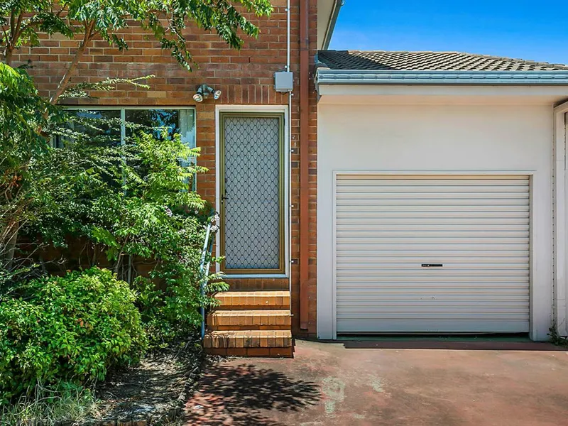 Immaculate, lowset two bedroom unit!  Perfectly positioned