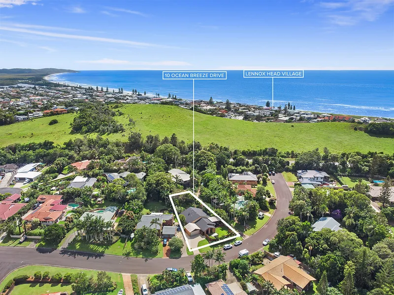 Enviable family retreat just minutes to town 
