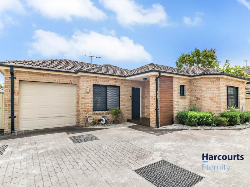 Immaculate 2 bedroom house in Girraween Catchment!