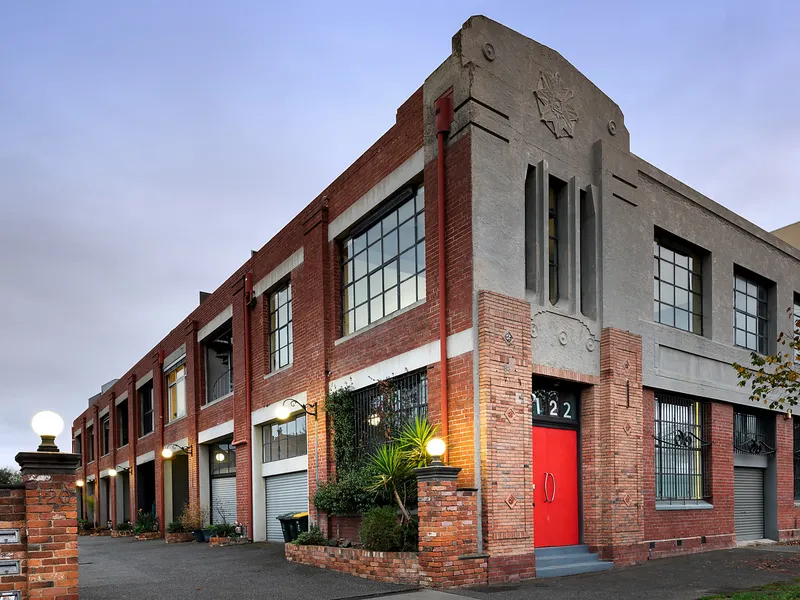 Sensational Space in a Captivating Conversion