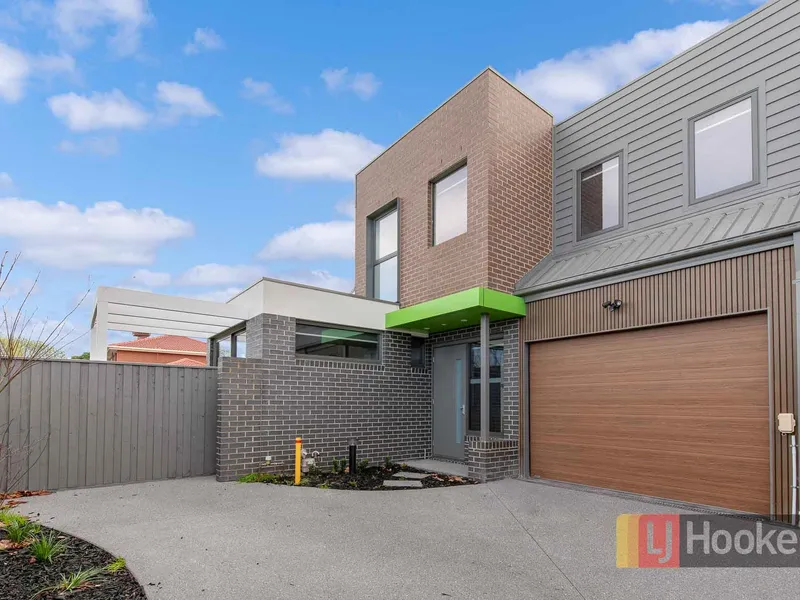 You’ll love this brand new modern home,