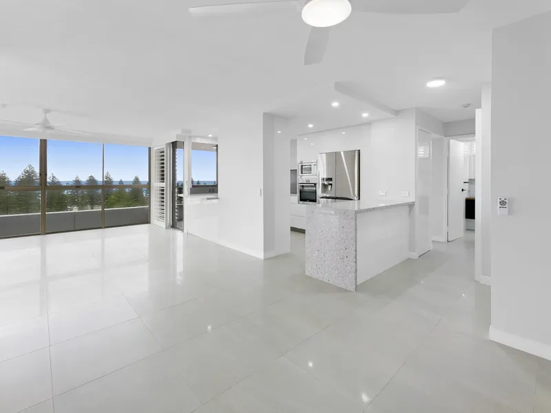 Ultra Modern - Unfurnished - Views of the Broadwater and Ocean