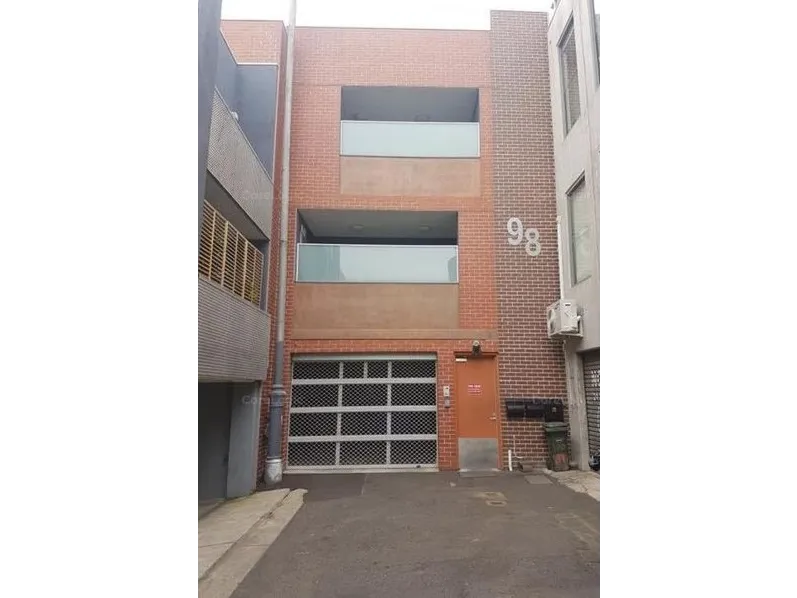 Central Location - Walk to Everything