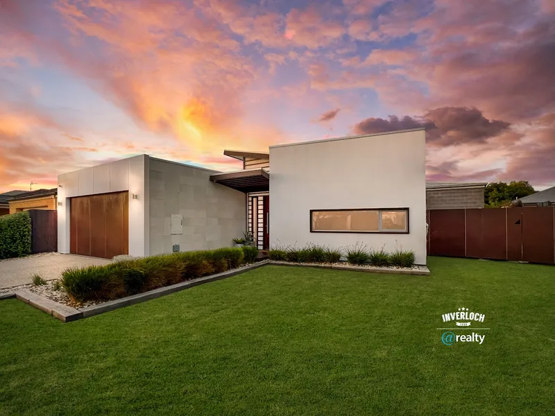Luxurious Inverloch Home With Endless Features!