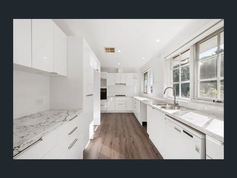 Perfectly Positioned & Beautiful 3 Bedroom Home
