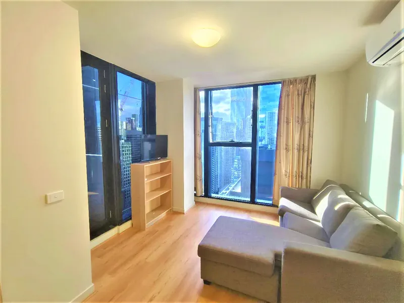 1 Bed furnished Apartment in Collins Street