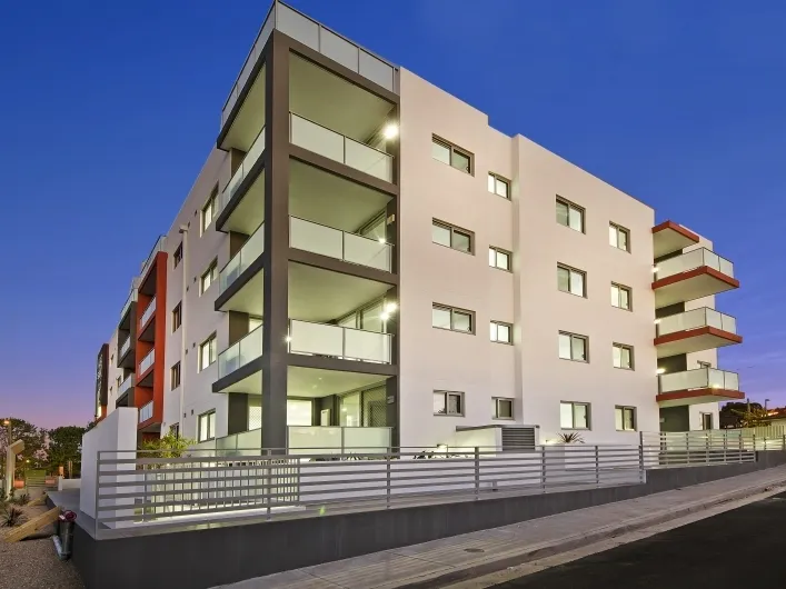 Distinctive & immaculately designed apartment