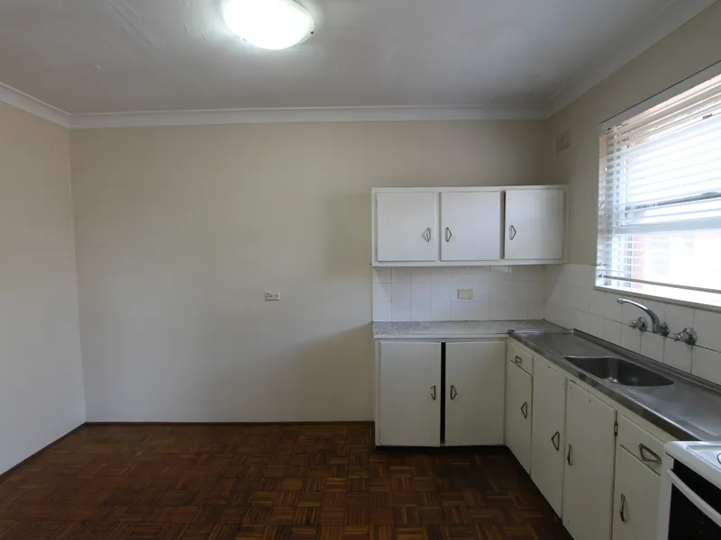 TOP FLOOR UNIT