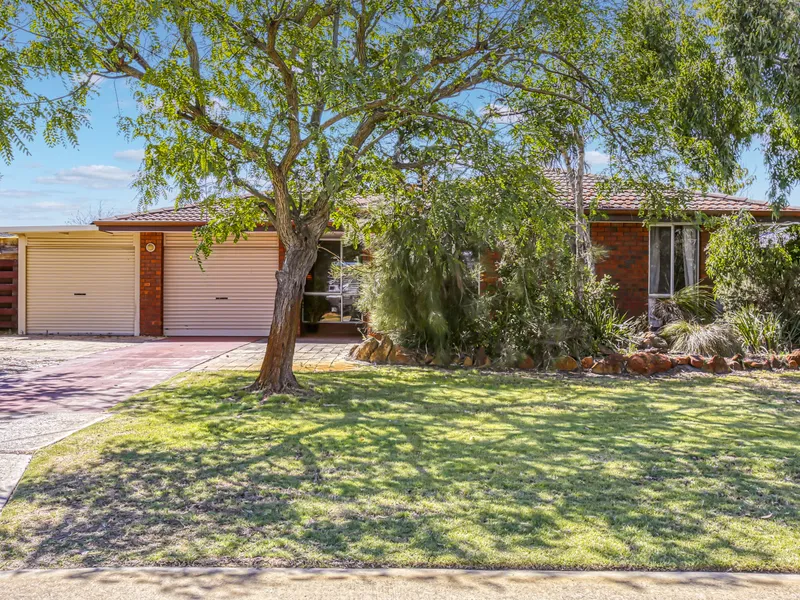FAMILY HOME ON LARGE BLOCK!! NEST OR INVEST!!!