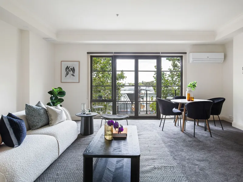 M A N H A T T A N - #MoPo