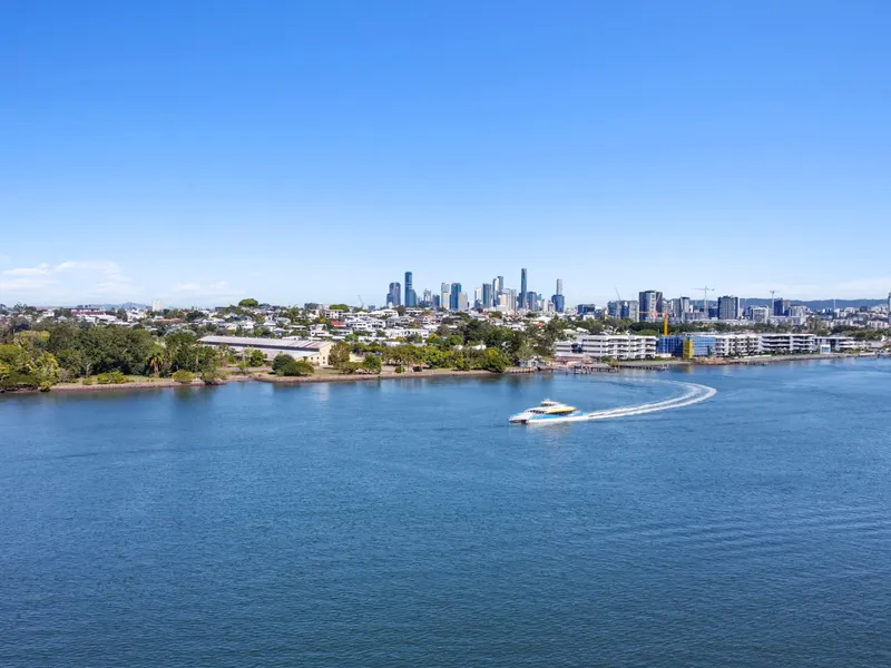 Waterfront 3 Bed + Media Room Apartment