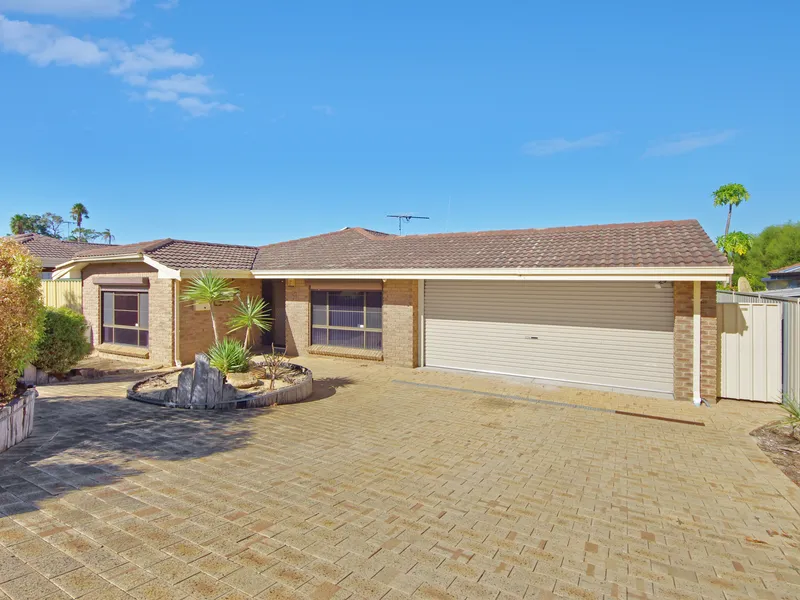 CLOSE TO A RANGE OF AMENITIES!