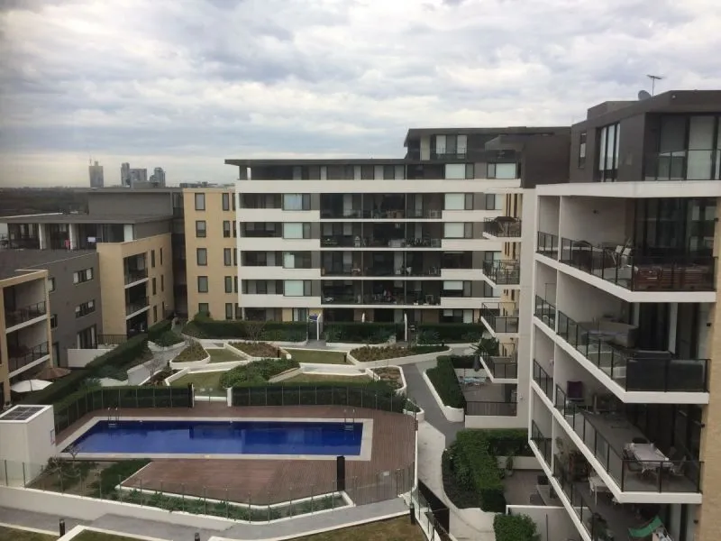Waterviews Luxury 2 BED Apartment with Water View and winter Garden!