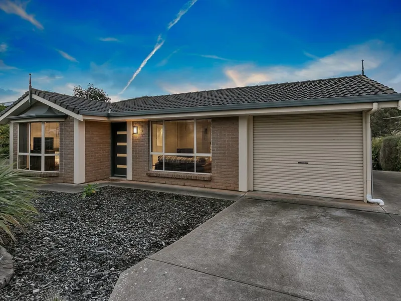 **Open Home Tuesday 10th January between 4:30pm-4:45pm**