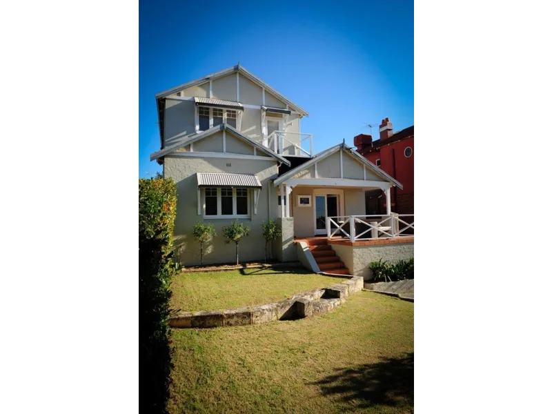 Ideal for professional couple or small family