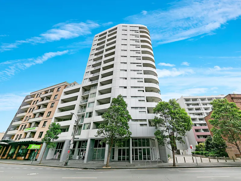 Freshly Renovated Apartment… Premium Location With Easy Access To Everything