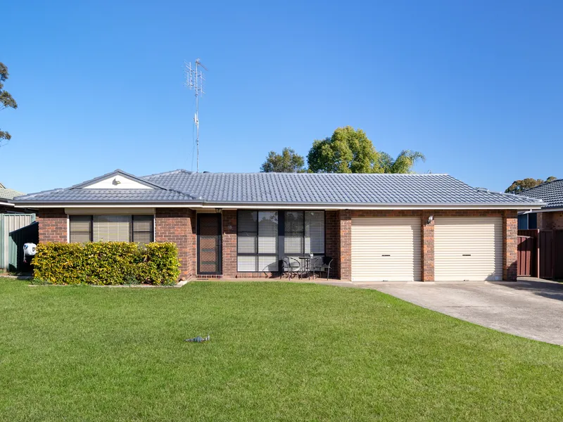North Cranebrook Stunner!