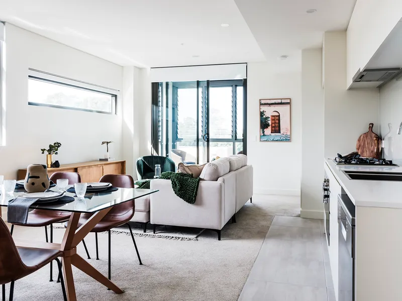STUNNING BRAND NEW TWO BEDROOM APARTMENTS WITH ICONIC CITY SKYLINE AND BOTANY BAY VIEWS - BLOOM