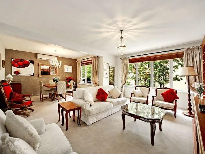 Stunning elevated ground floor apartment with lock up garage 
