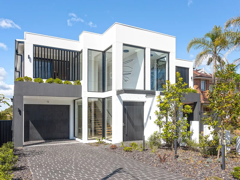 Brand New Grand Family Home