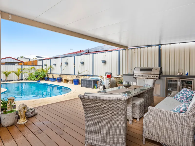 Splash into Summer, entertainers delight!