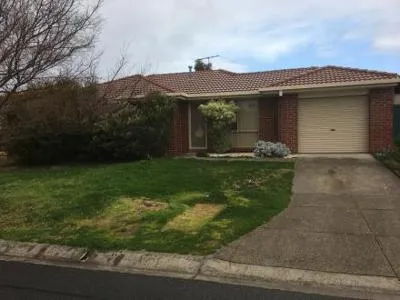 Three Bedroom Home In Great Location 