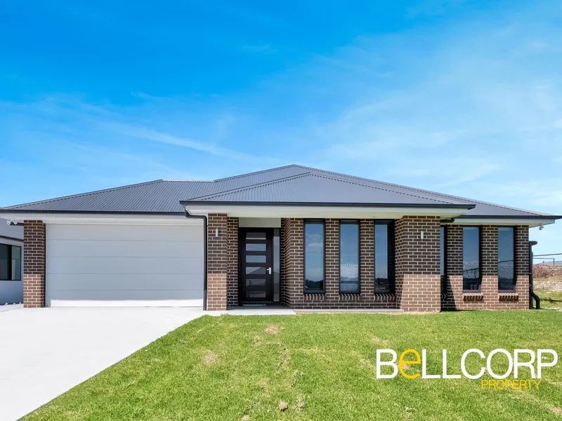 Brand new, luxurious family home designed for easy living and entertainment!