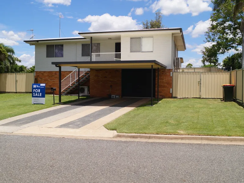 VACANT AND FRESHLY RENOVATED!