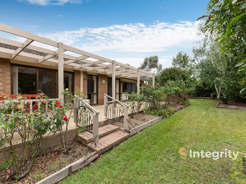 WELL PRESENTED HOME ON ¼ ACRE