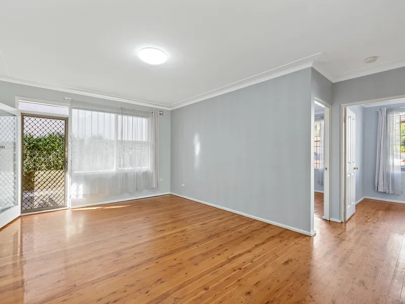 Centrally Located, Sun-Filled And Spacious Two Bedroom Apartment, Only Moments To Shops, Cafes And Transport