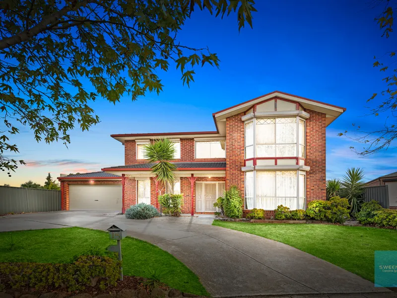 Here Is Your Great Opportunity Opposite The Park!